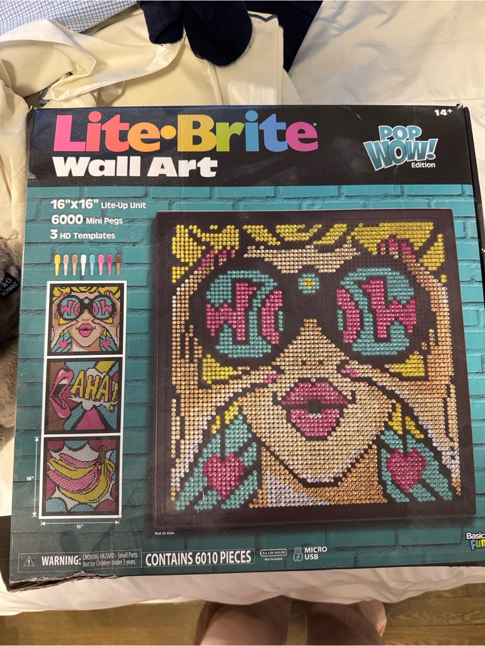 Lite-Brite Pop Wow Wall Art - Colorful Design (Multicolor) GUC